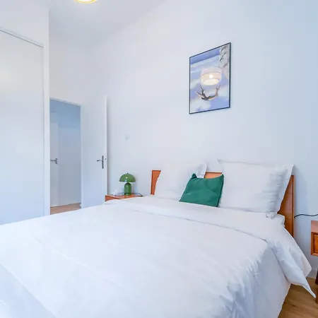 Le Spacieux - A Proximite De Paris Apartment Saint-Ouen (Seine-Saint-Denis)